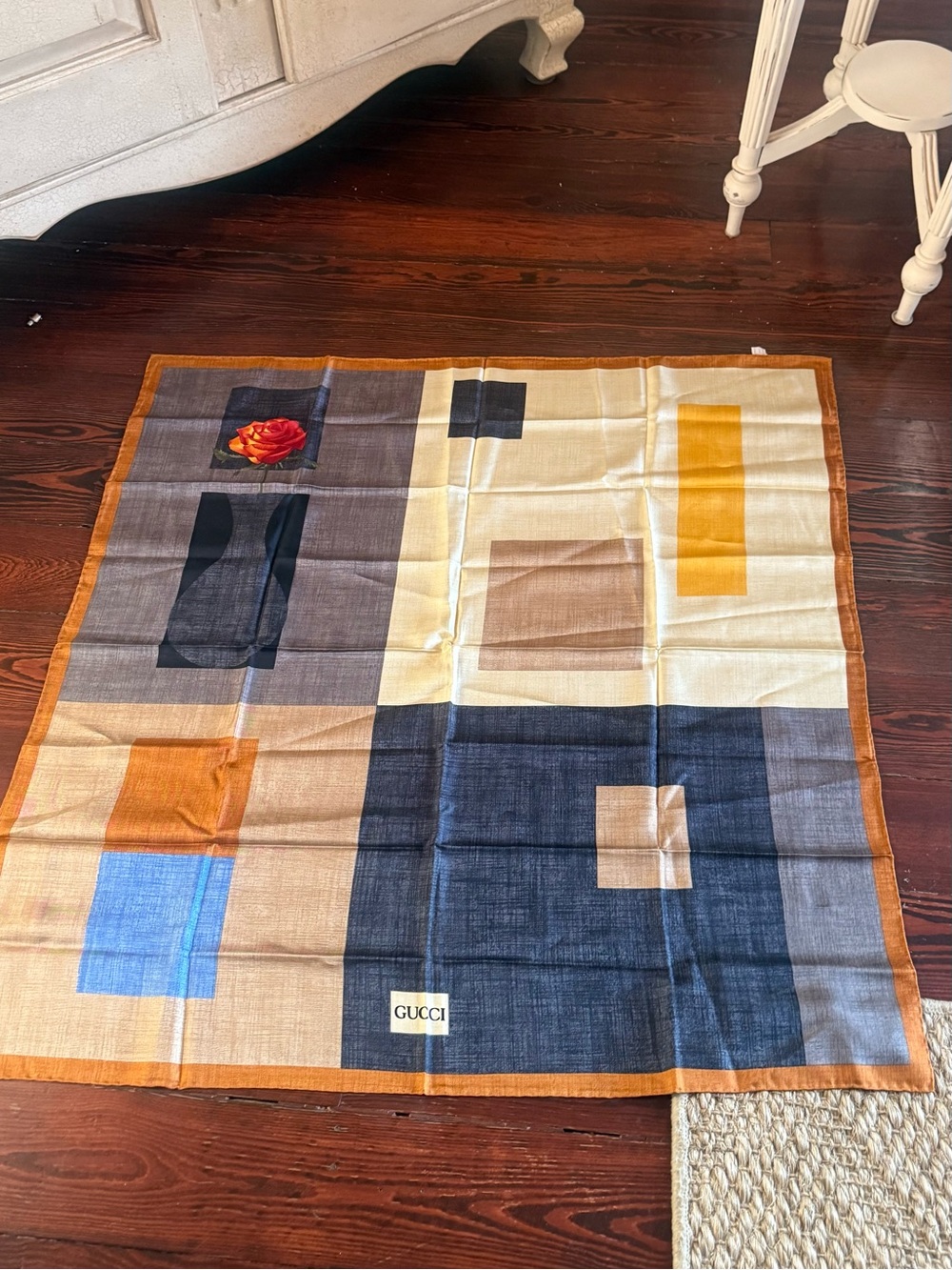 RARE Vintage Gucci Silk Scarf Geometric Rose Colorblock Carré 34" EXCELLENT